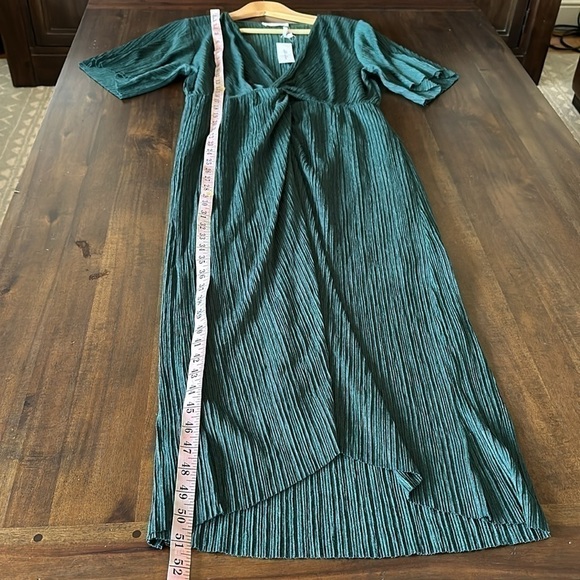 NWT all in favor, green crêpe, dress size large - Picture 8 of 9